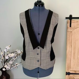 Ashley Stewart Sleeveless Vest NWT Size 22/24